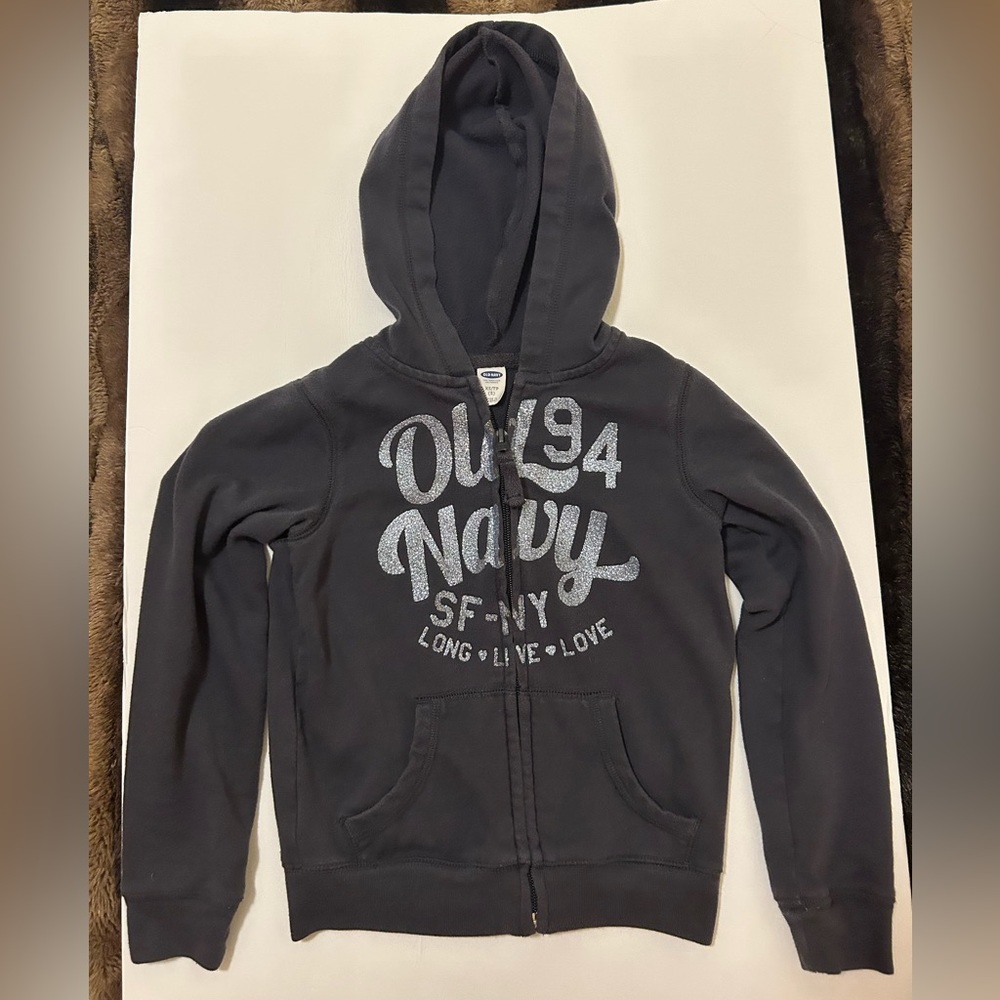Old Navy gray girls size 5 zip up hoodie